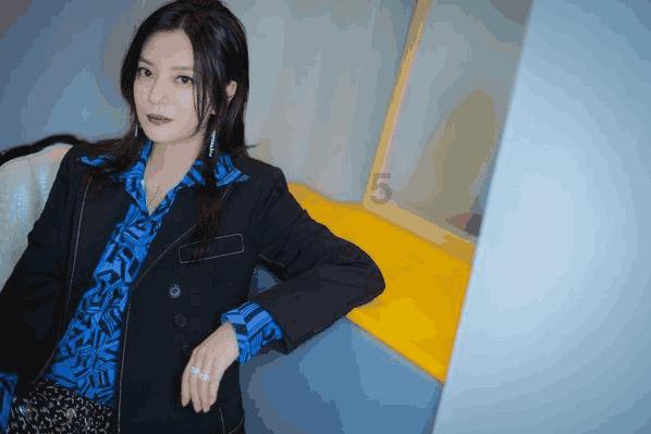 女特务发送怪异密码,一度无人能译,64年后她的后代无意解开秘密